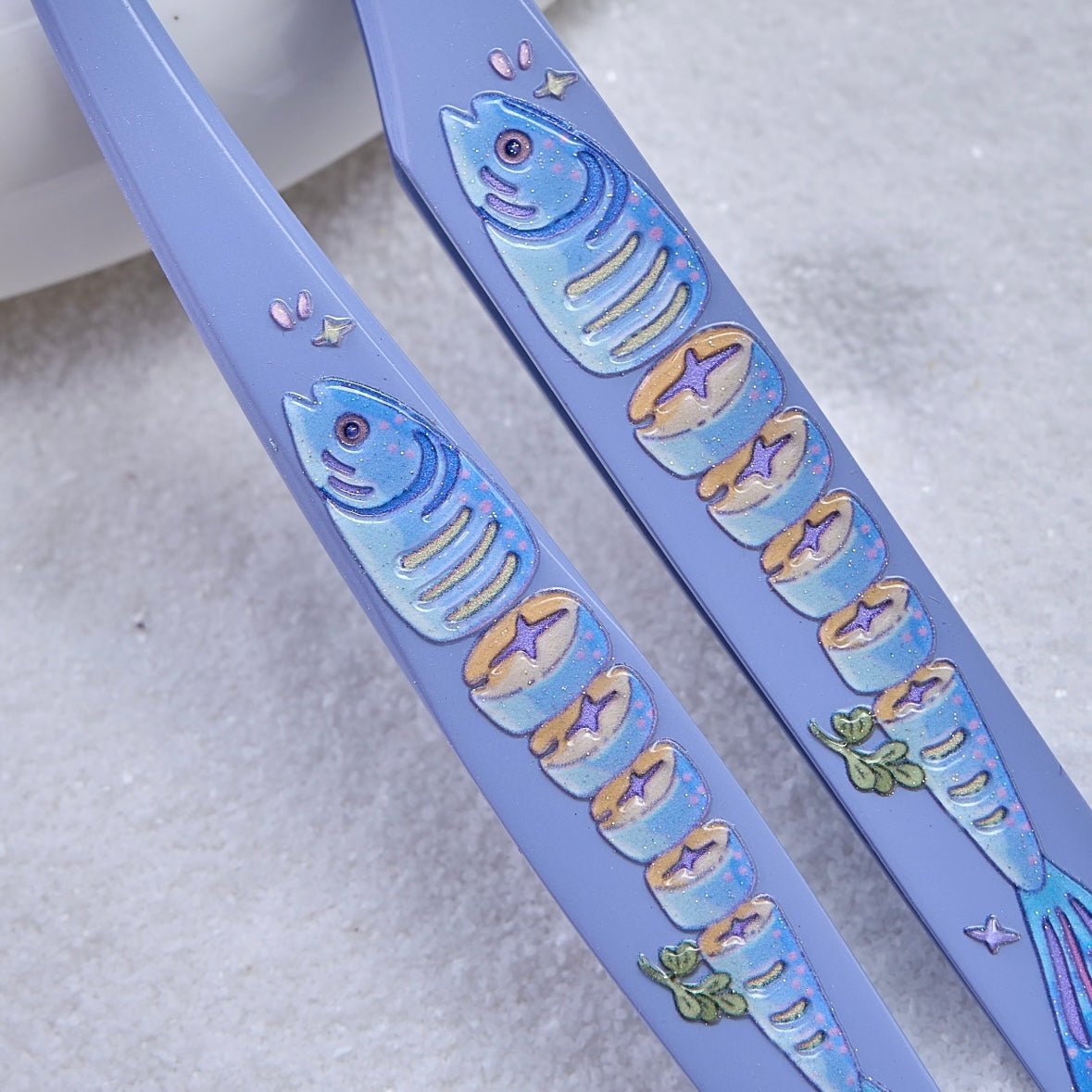 One Tail Fish Tweezers Angled Tip Tweezers - One Tail Fish Tweezers Curved Tip Tweezers - One Tail Fish Tweezers - S - JoyJollyCrafts